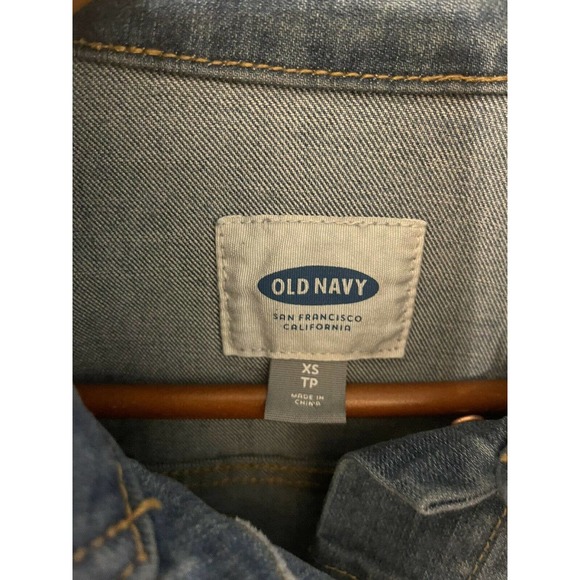 Old Navy Trucker Jean Jacket Sz XS Blue Stretch Denim Light Wash EUC - Picture 3 of 6